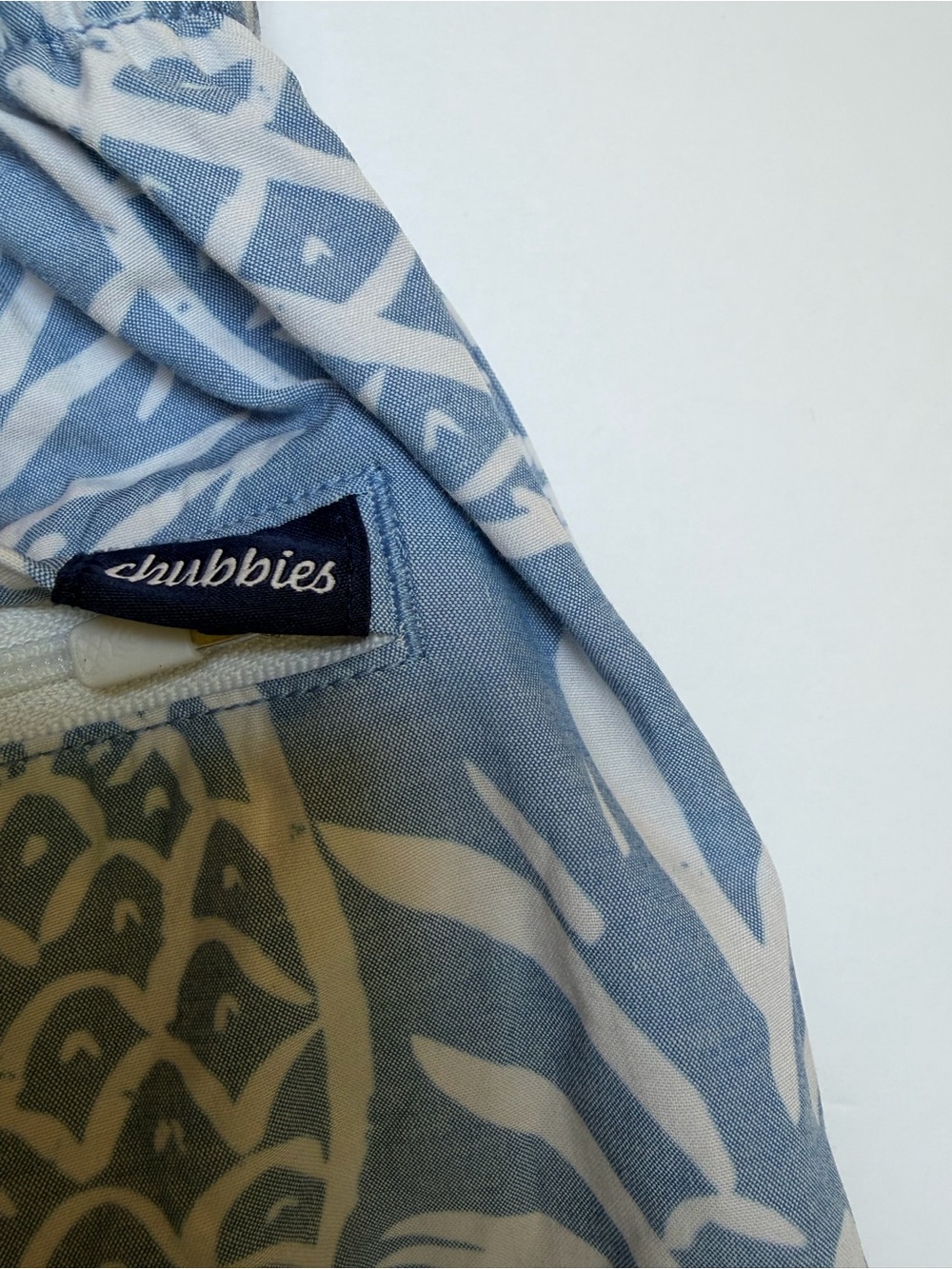 Chubbies Pineapple Sketches Swim Trunks 5.5" Small Blue - Picture 7 of 8